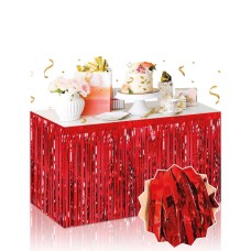 Kırmızı Masa Eteği